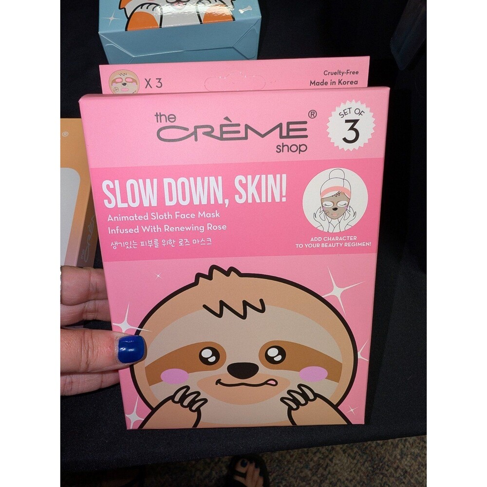 Creme shop face mask